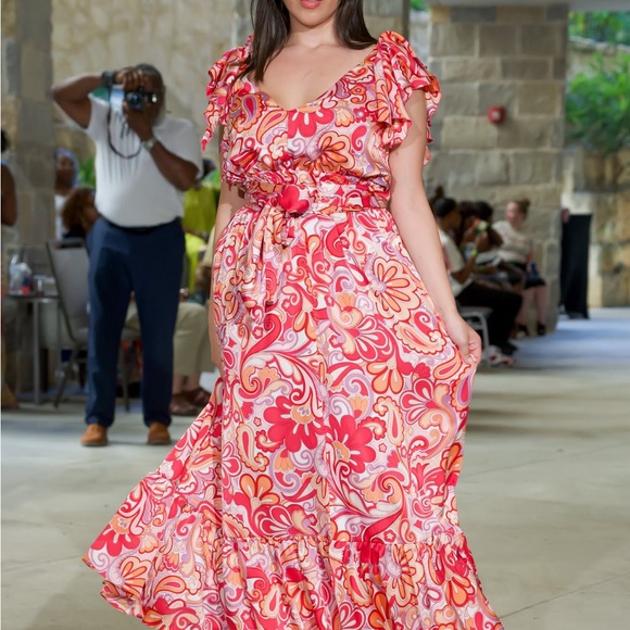 Vibrant Floral Maxi Dress in Pink and Red - Picture 1 of 2